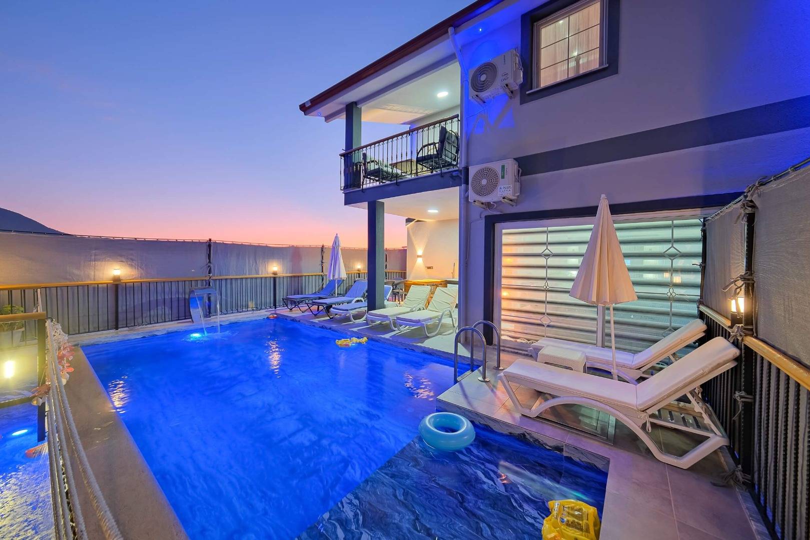 Fethiye Karaçulha'da Doğa İçerisinde, Özel Havuzlu, Konforlu Villa