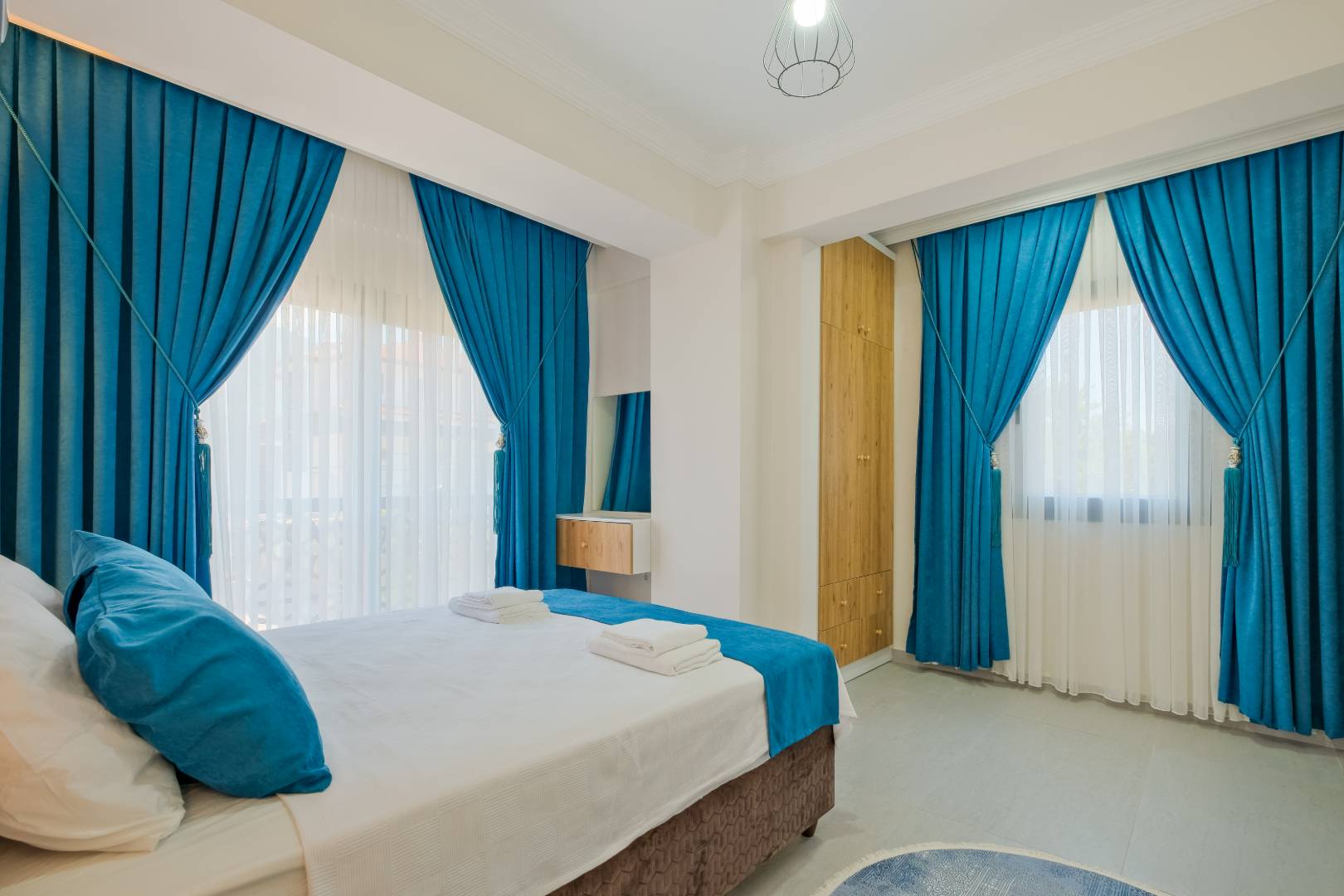 Fethiye Karaçulha'da Merkeze Yakın, Özel Havuzlu, İkiz Villa