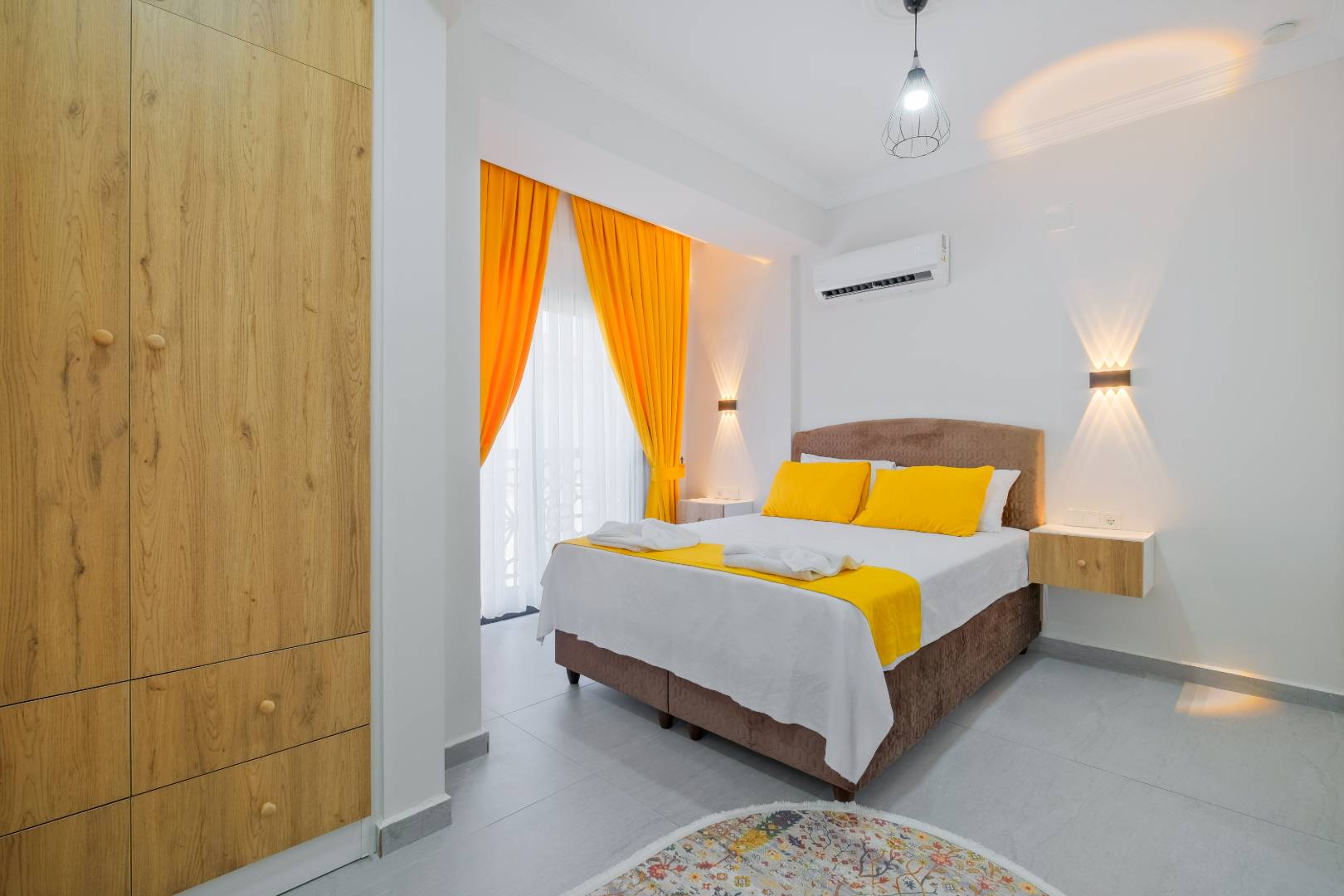 Fethiye Karaçulha'da Sakin Konumda, Özel Havuzlu, Geniş Villa