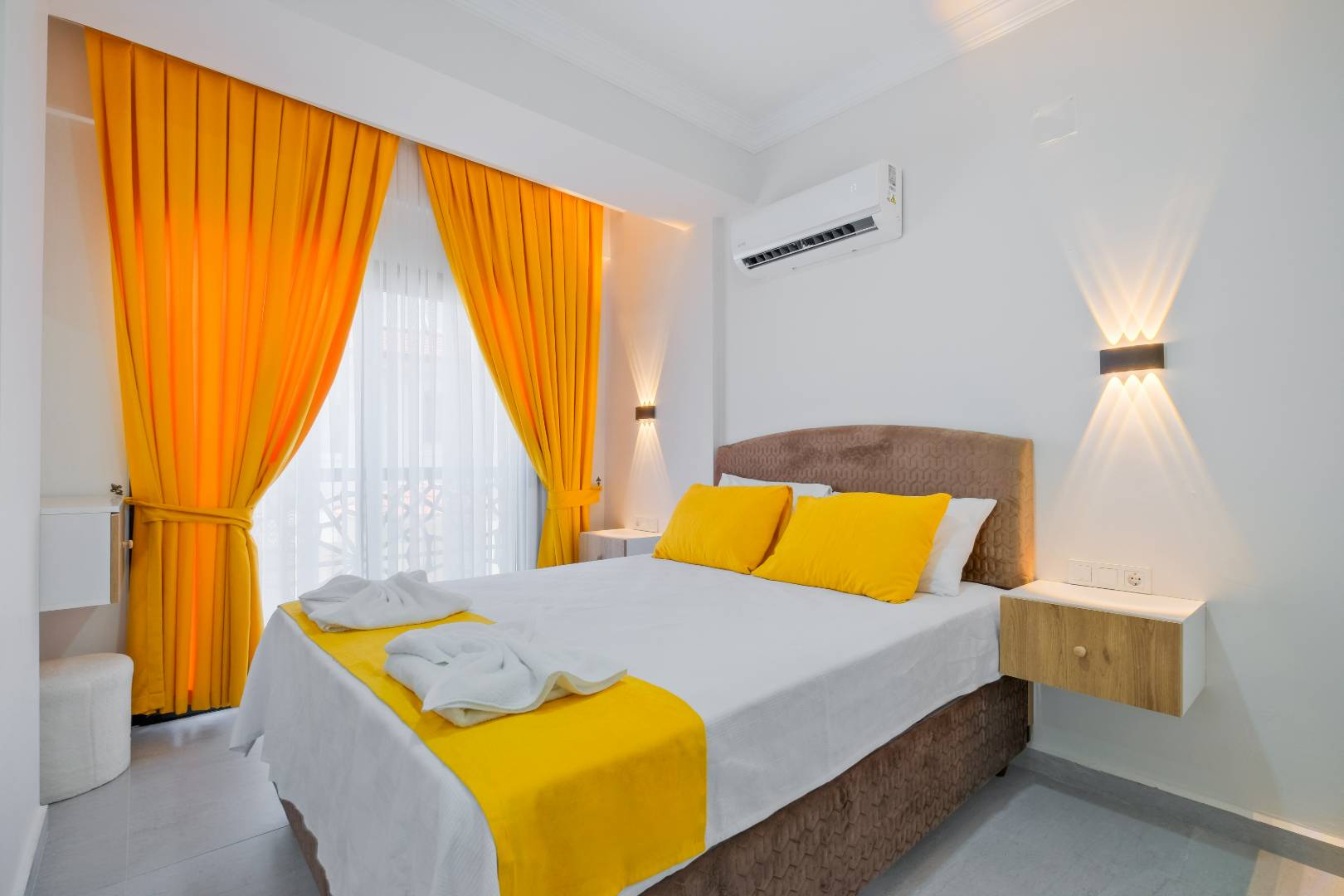 Fethiye Karaçulha'da Sakin Konumda, Özel Havuzlu, Geniş Villa