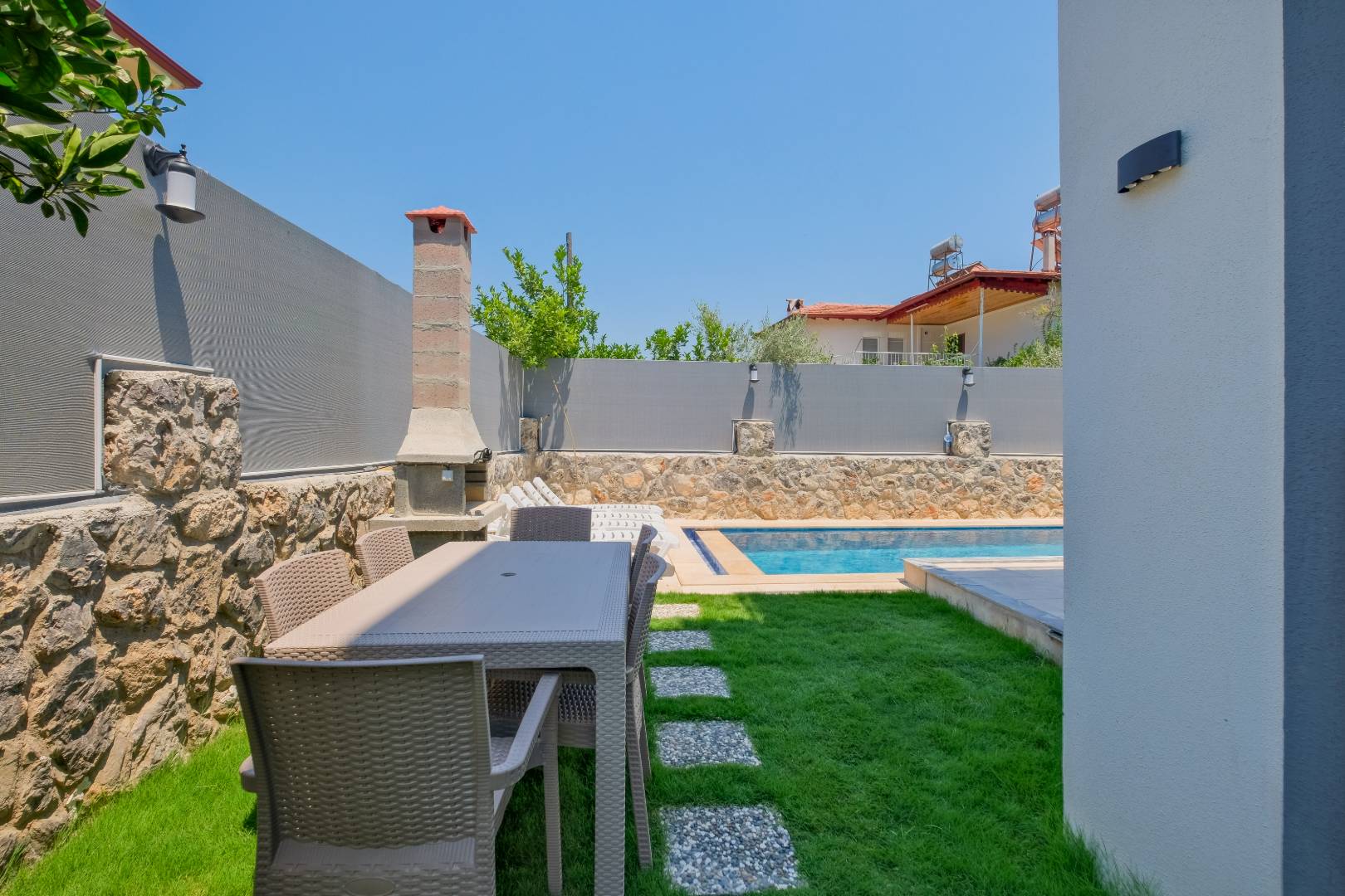 Fethiye Karaçulha'da Sakin Konumda, Özel Havuzlu, Geniş Villa