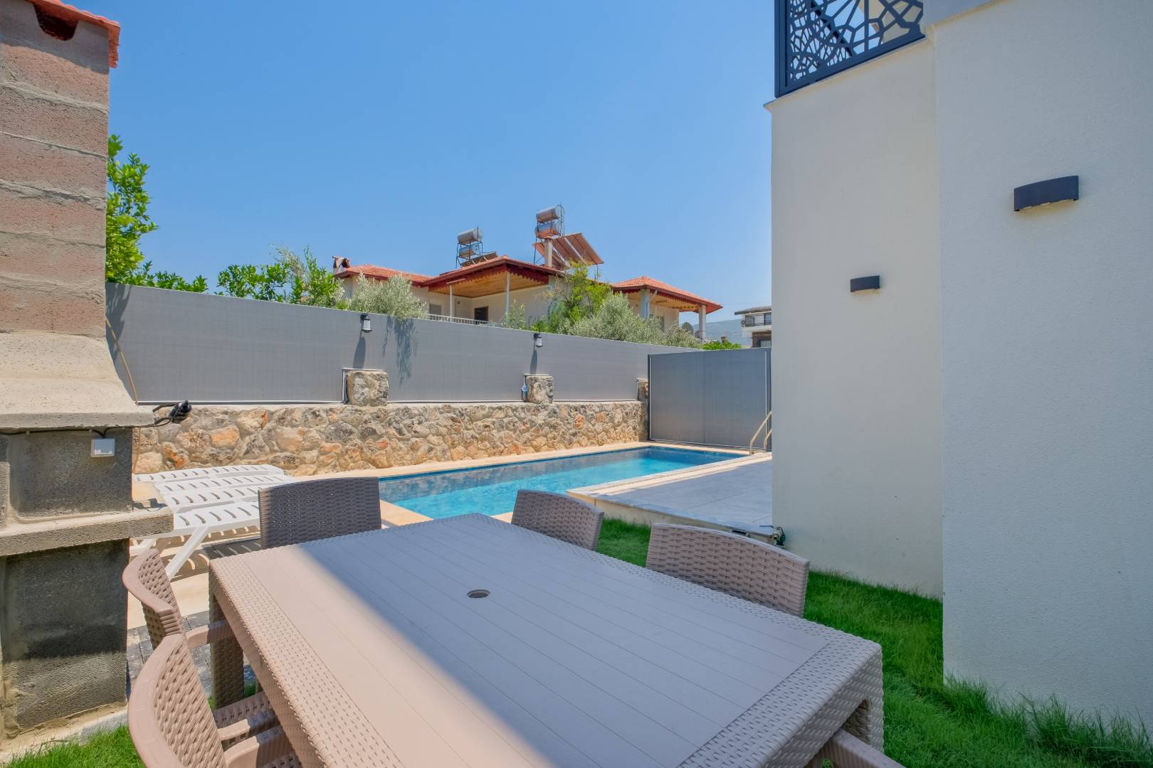 Fethiye Karaçulha'da Sakin Konumda, Özel Havuzlu, Geniş Villa