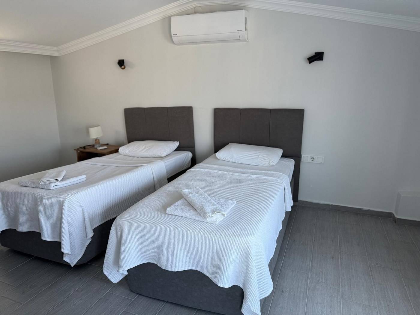 Fethiye Karaçulha'da Yemyeşil Bahçeli, Özel Havuzlu, Lüks Villa