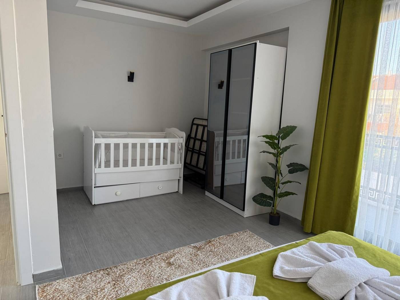 Fethiye Karaçulha'da Yemyeşil Bahçeli, Özel Havuzlu, Lüks Villa