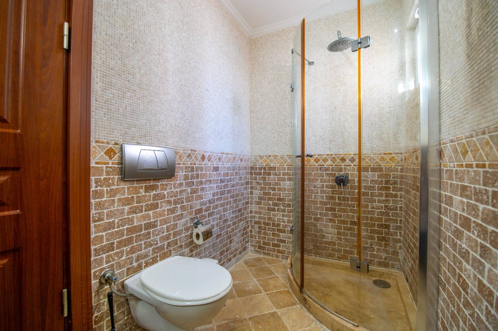 Fethiye Karagedik'te Site İçerisinde, Özel Havuzlu, 5+1 Villa