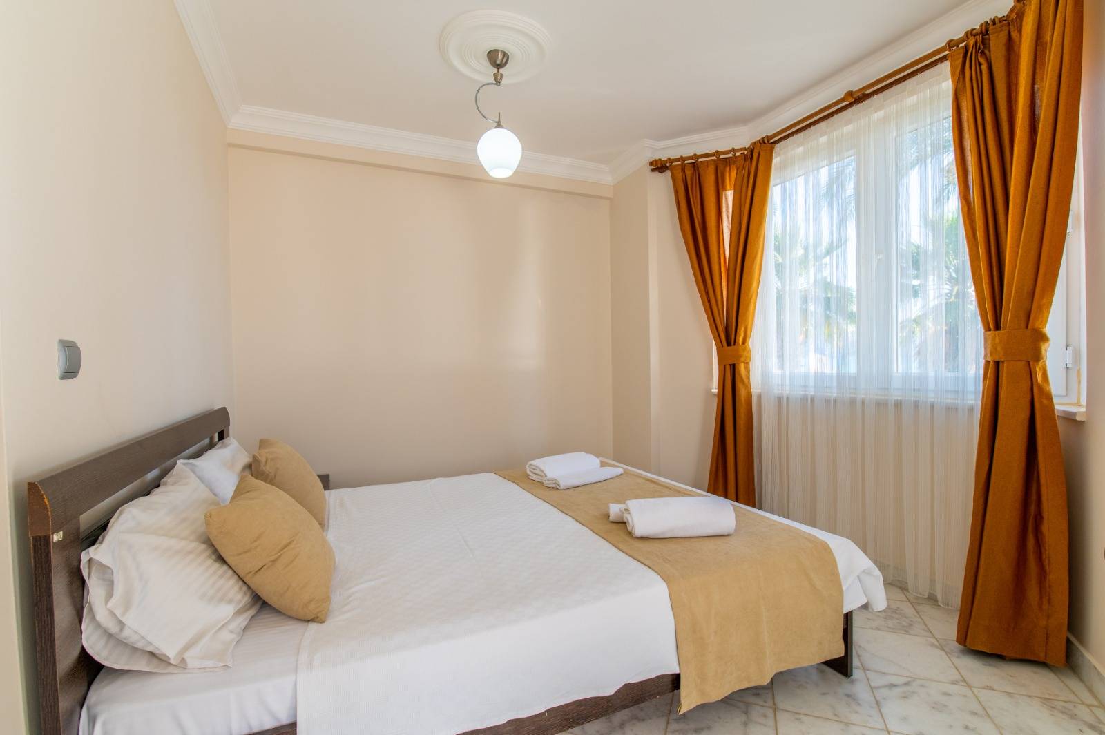 Fethiye Karagedik'te Site İçerisinde, Özel Havuzlu, 5+1 Villa