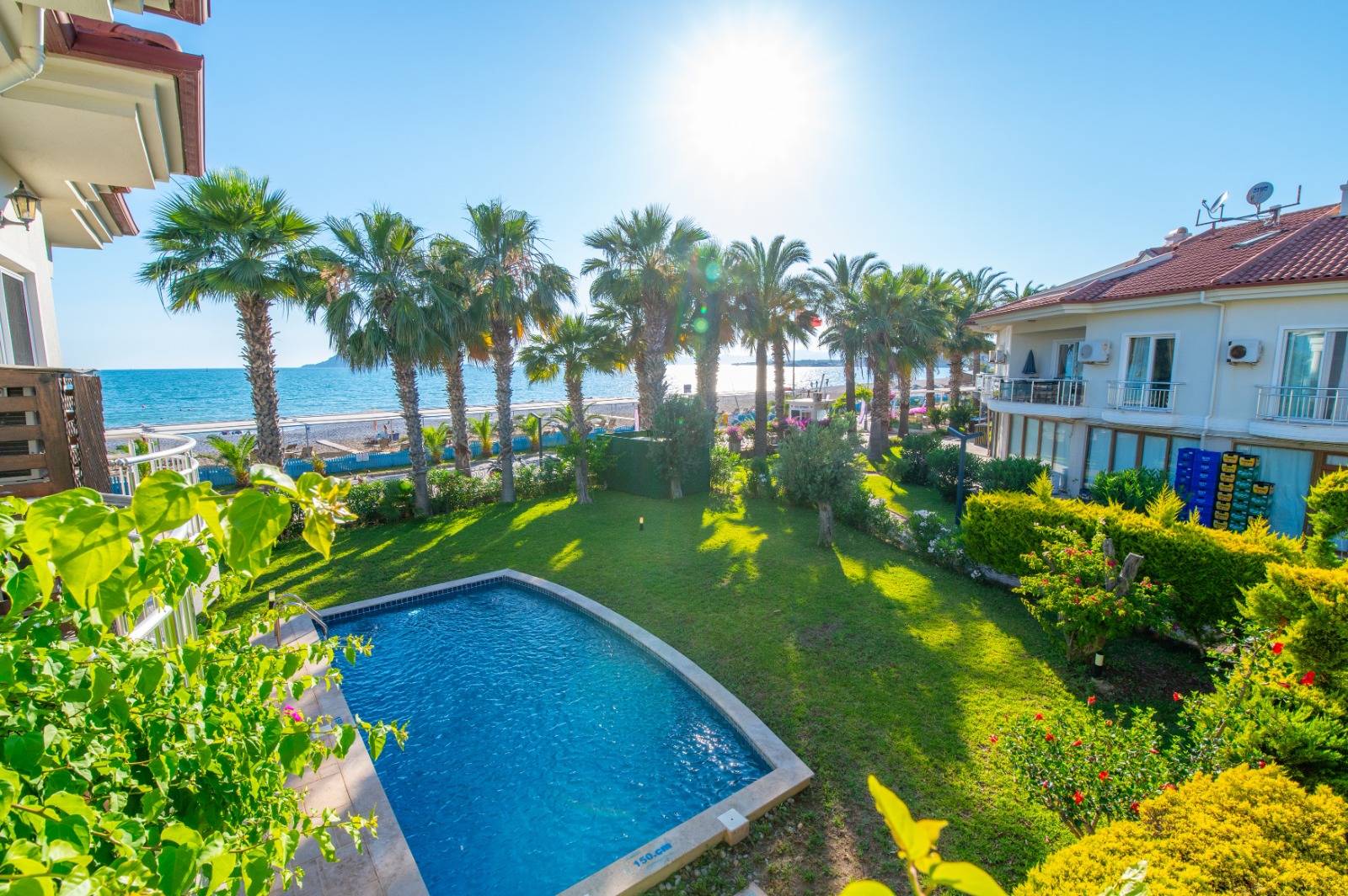 Fethiye Karagedik'te Site İçerisinde, Özel Havuzlu, 5+1 Villa