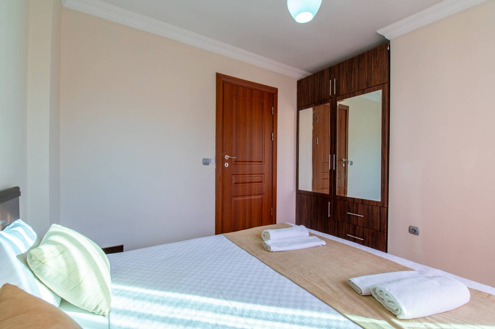 Fethiye Karagedik'te Site İçerisinde, Özel Havuzlu, 5+1 Villa