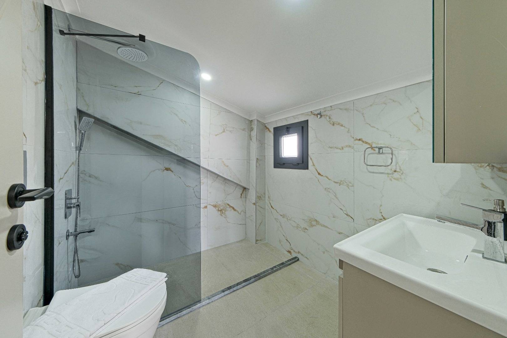 Fethiye Kargı'da Huzurlu Doğa İçerisinde, Özel Havuzlu, Saunalı Villa