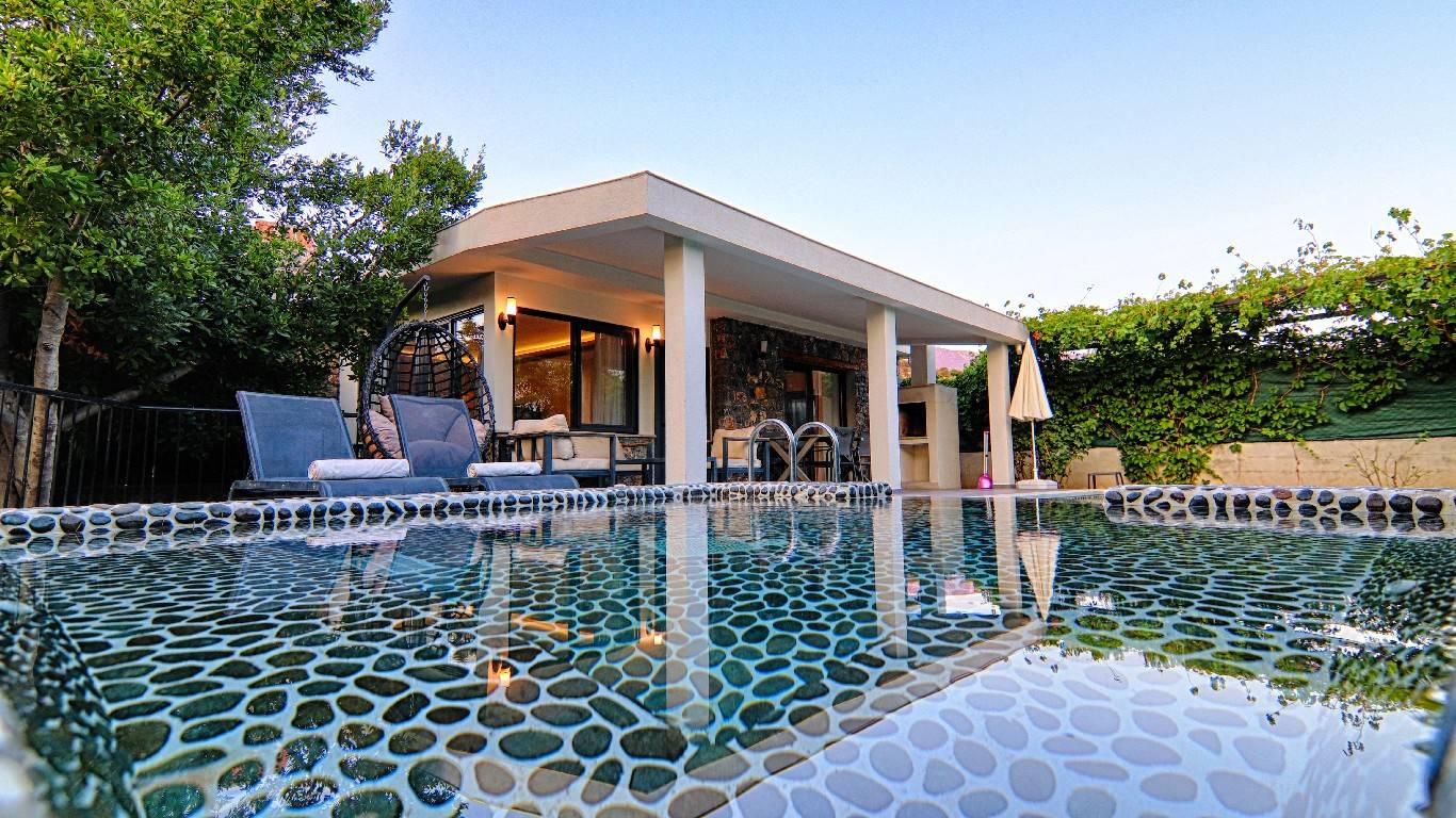 Fethiye Kayaköy'de Sakin Konumda, Özel Havuzlu, Kiralık Villa