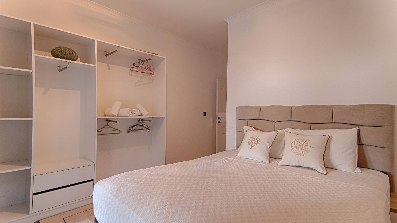 Fethiye Ölüdeniz'de Yemyeşil Bahçeli, Özel Havuzlu, 2+1 Villa