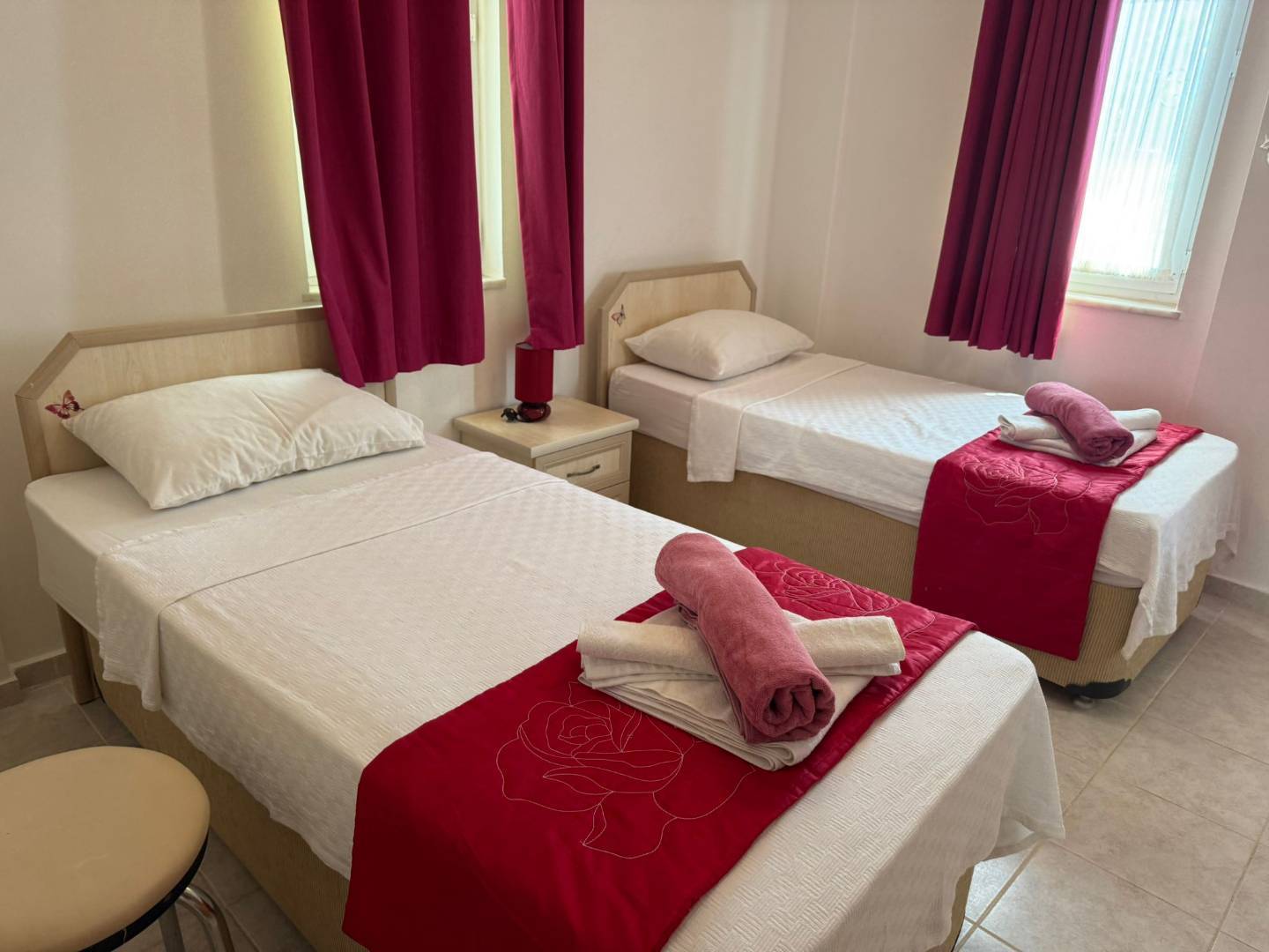 Fethiye Ölüdeniz'de 12 Kişilik, Özel Havuzlu, Barbekülü Villa