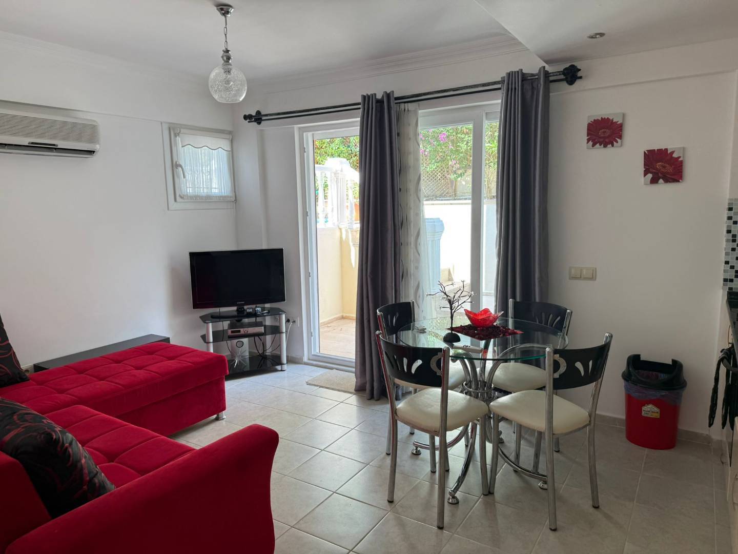 Fethiye Ölüdeniz'de 12 Kişilik, Özel Havuzlu, Barbekülü Villa