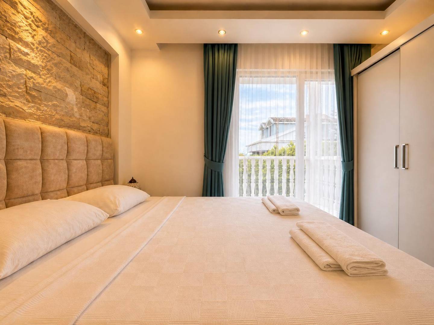 Fethiye Ölüdeniz'de Doğa İle İç İçe, Özel Havuzlu, 4+1 Villa