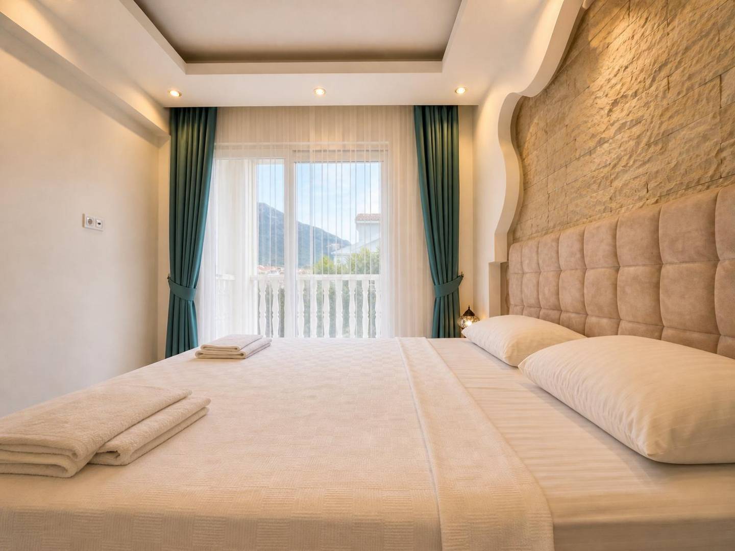 Fethiye Ölüdeniz'de Doğa İle İç İçe, Özel Havuzlu, 4+1 Villa