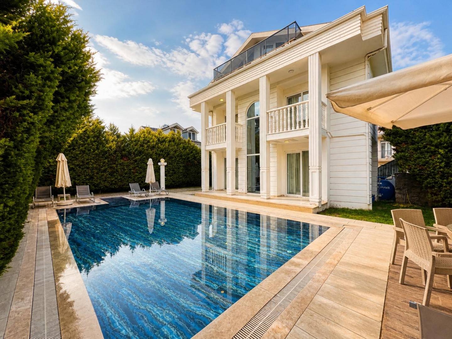 Fethiye Ölüdeniz'de Doğa İle İç İçe, Özel Havuzlu, 4+1 Villa