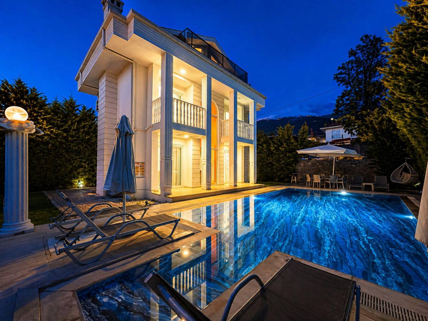 Fethiye Ölüdeniz'de Doğa İle İç İçe, Özel Havuzlu, 4+1 Villa