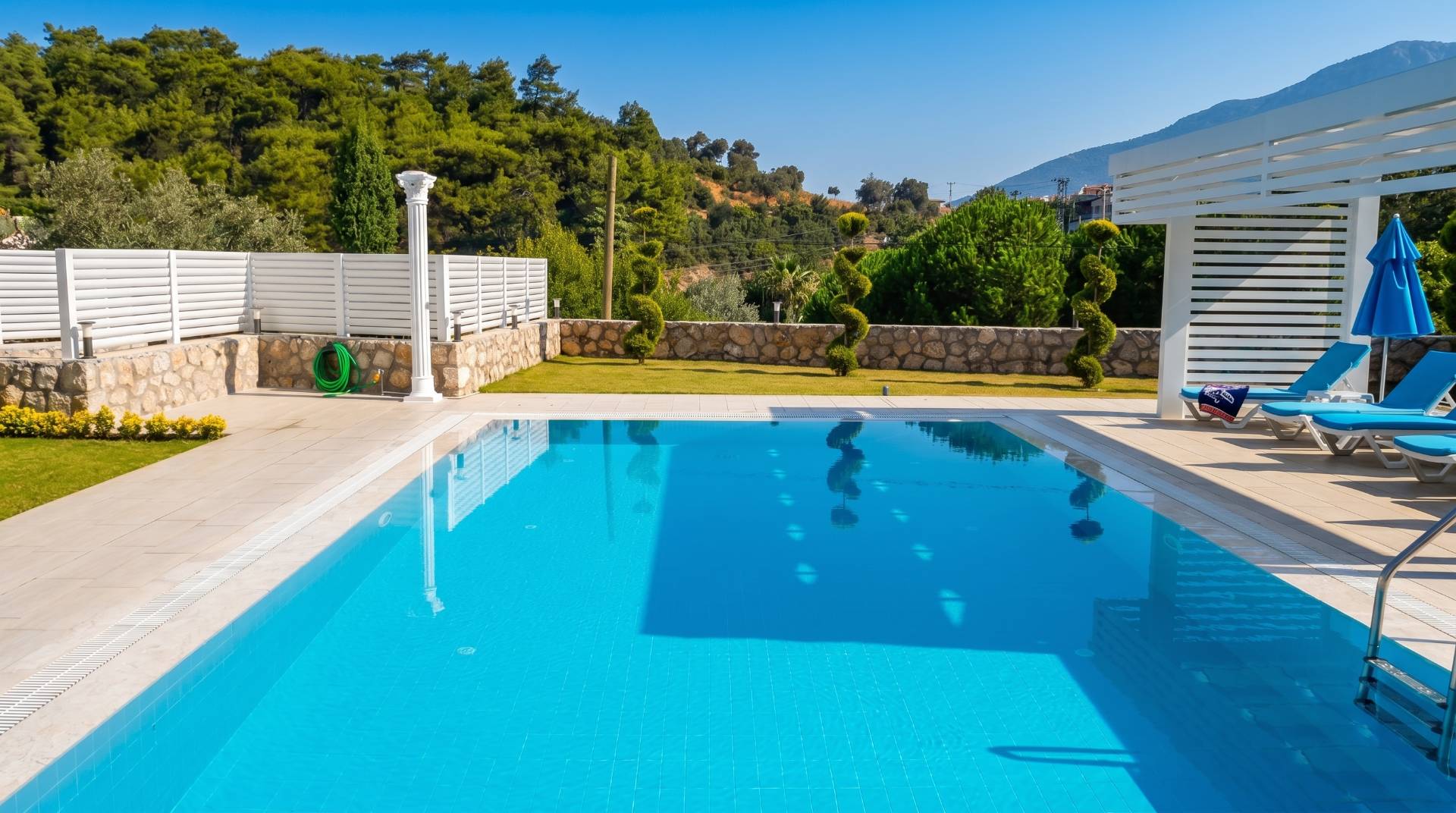 Fethiye Ölüdeniz'de Elverişli Konumda, Özel Havuzlu, Modern Villa 18000 - 3