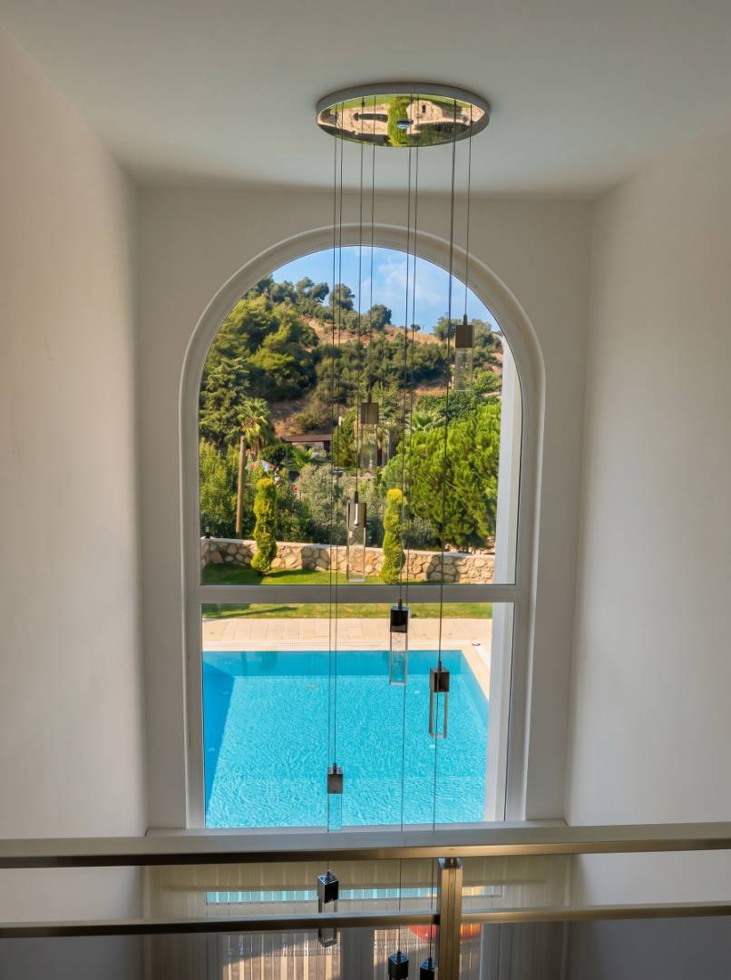 Fethiye Ölüdeniz'de Elverişli Konumda, Özel Havuzlu, Modern Villa