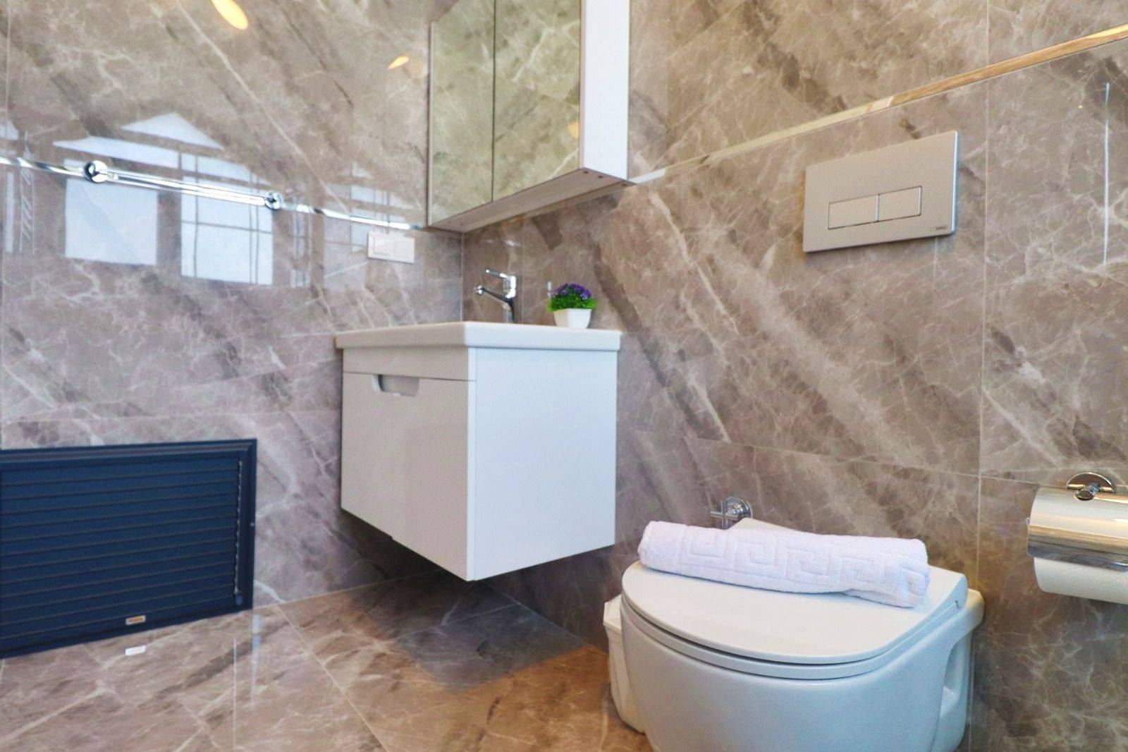 Fethiye Ölüdeniz'de Geniş Ailelere Uygun, Isıtmalı Havuzlu, Lüks Villa