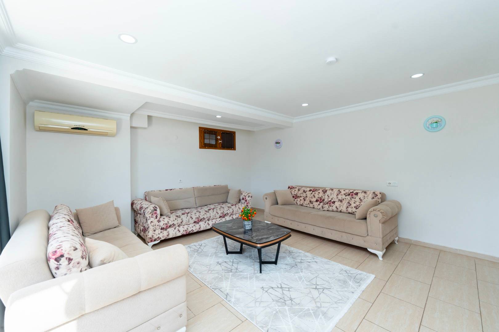 Fethiye Ölüdeniz'de Geniş Alanlara Sahip, Özel Havuzlu, Kiralık Villa 