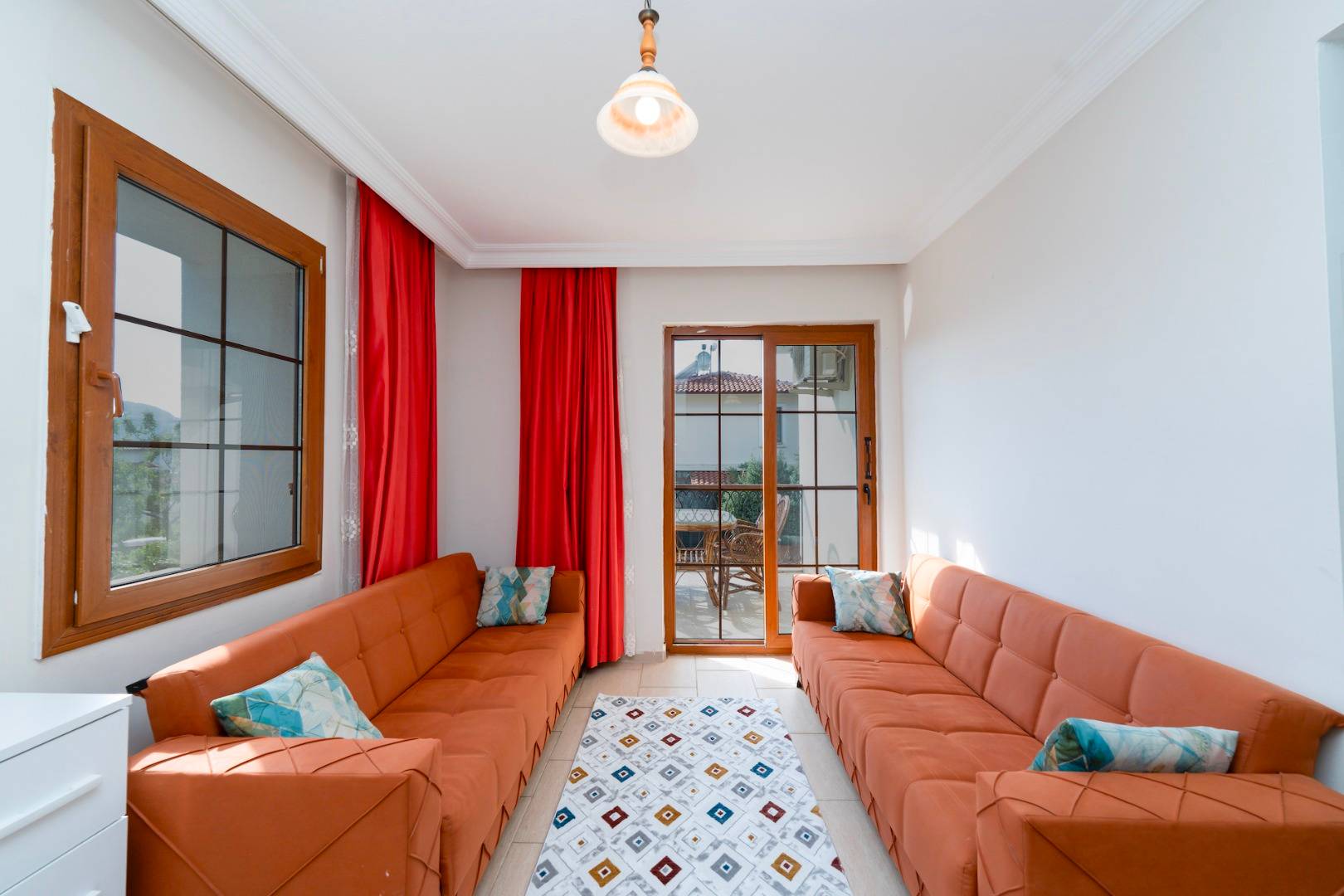 Fethiye Ölüdeniz'de Geniş Alanlara Sahip, Özel Havuzlu, Kiralık Villa 