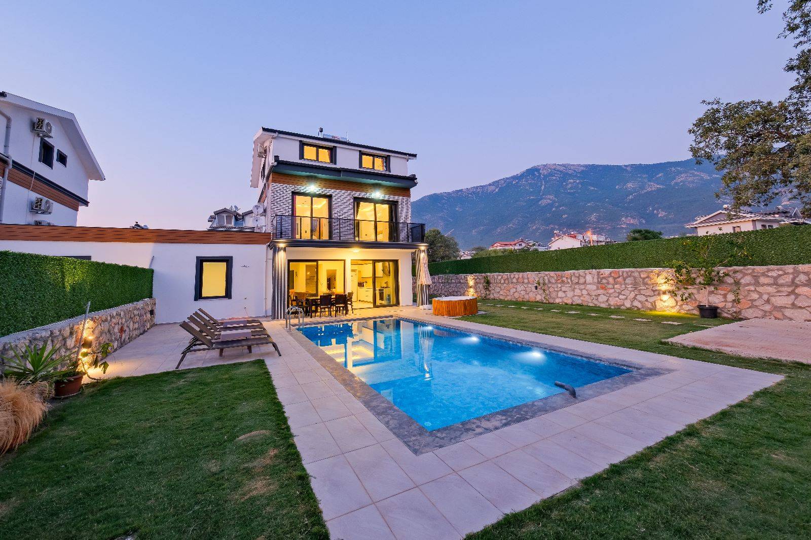 Fethiye Ölüdeniz'de Merkezi Konumda, Özel Havuzlu, Jakuzili Villa 45779 - 2