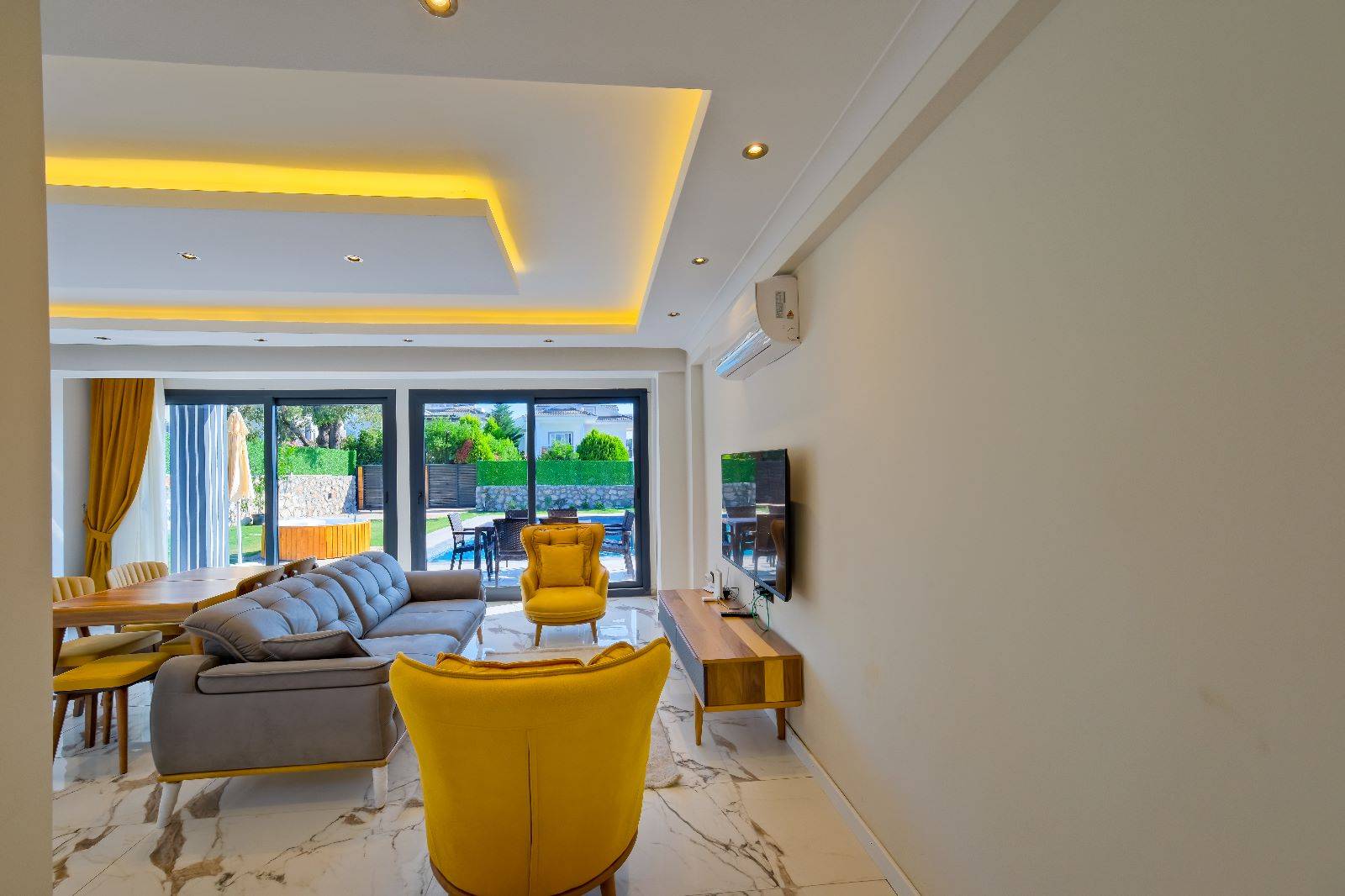 Fethiye Ölüdeniz'de Merkezi Konumda, Özel Havuzlu, Jakuzili Villa 45779 — 8