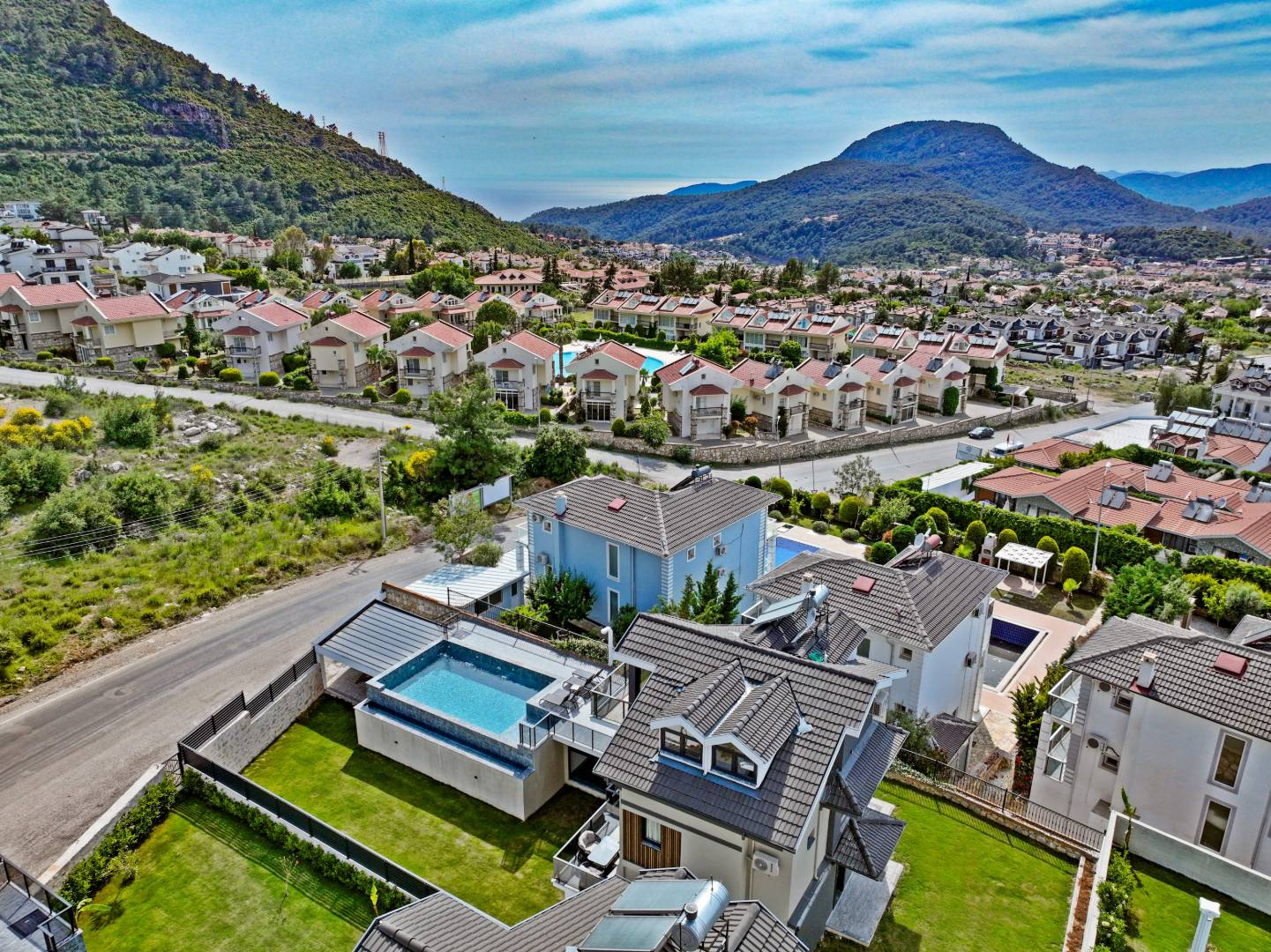 Fethiye Ölüdeniz'de Kalabalık Ailelere Uygun, Özel Havuzlu, 5+1 Villa