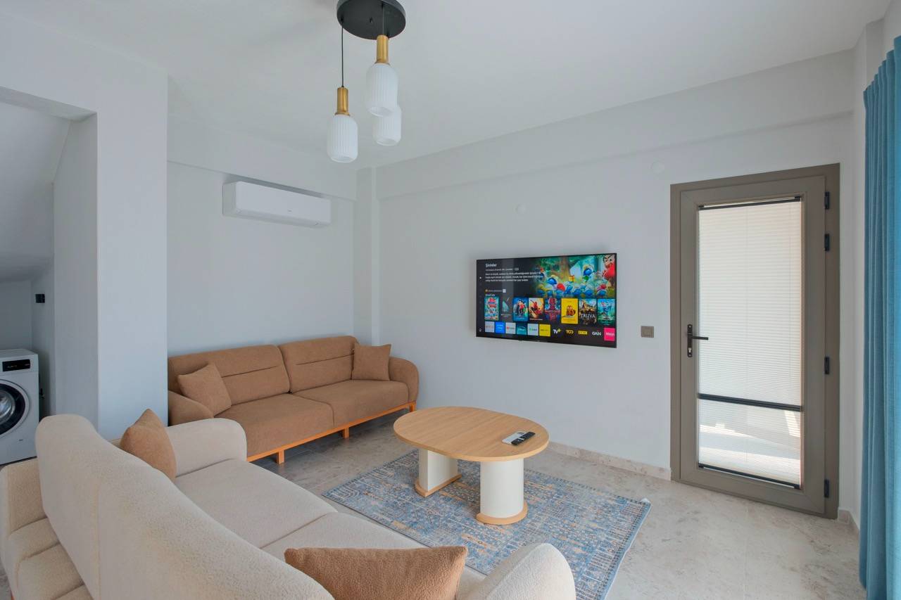 Fethiye Ölüdeniz'de Merkezi Konumda, Özel Havuzlu, Konforlu Villa