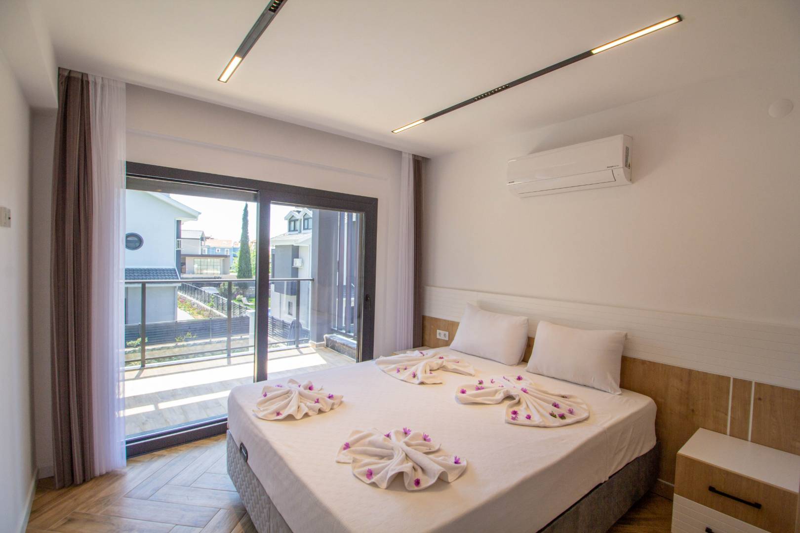 Fethiye Ölüdeniz'de Modern Tasarımlı, Özel Havuzlu, 8 Kişilik Villa 45874 — 7