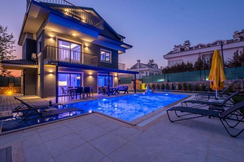Fethiye Ölüdeniz'de Modern Tasarımlı, Özel Havuzlu, Merkezi Villa 45818