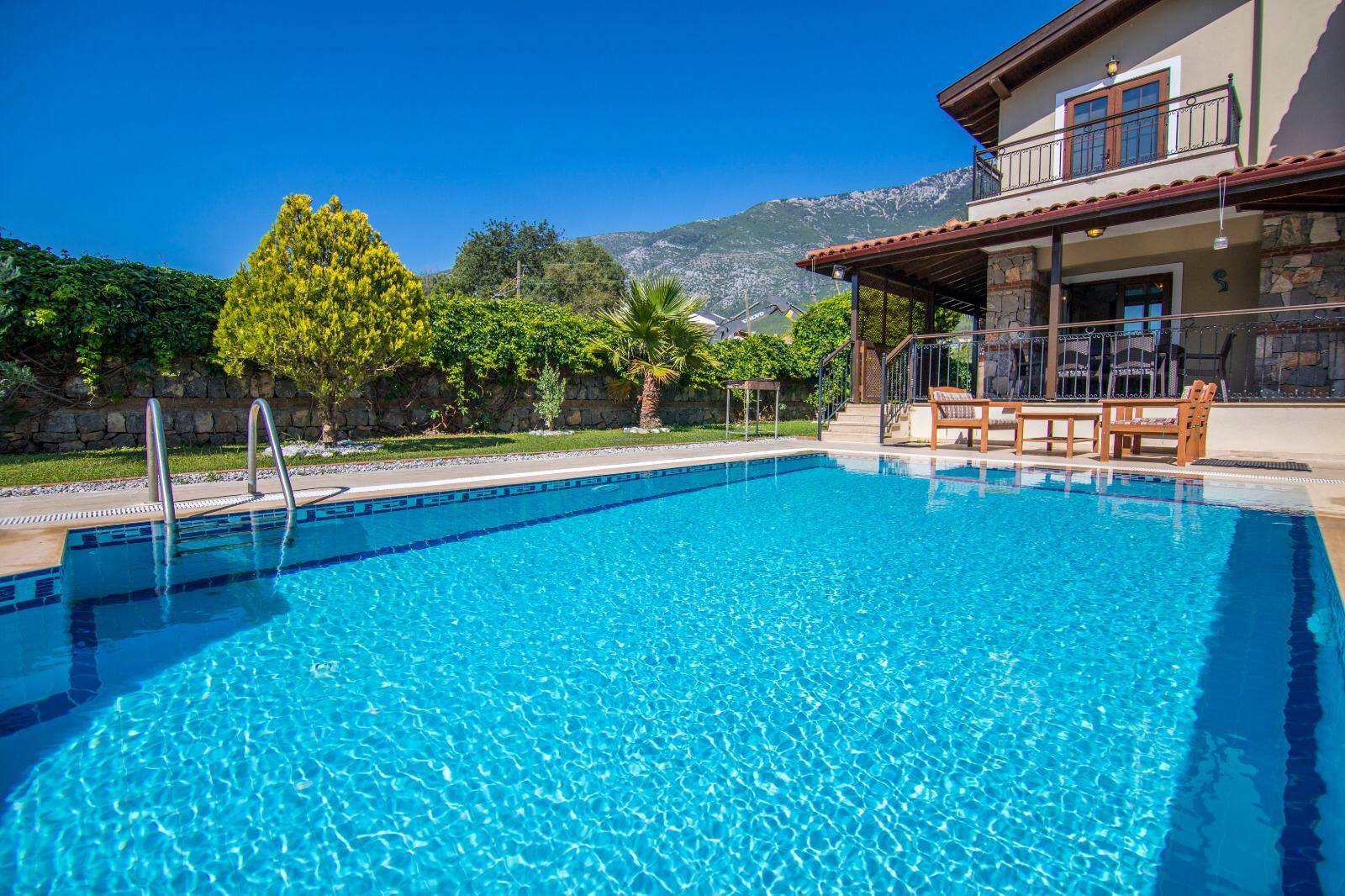 Fethiye Ölüdeniz'de Yemyeşil Bahçeli, Özel Havuzlu, Merkezi Villa 45749 — 3