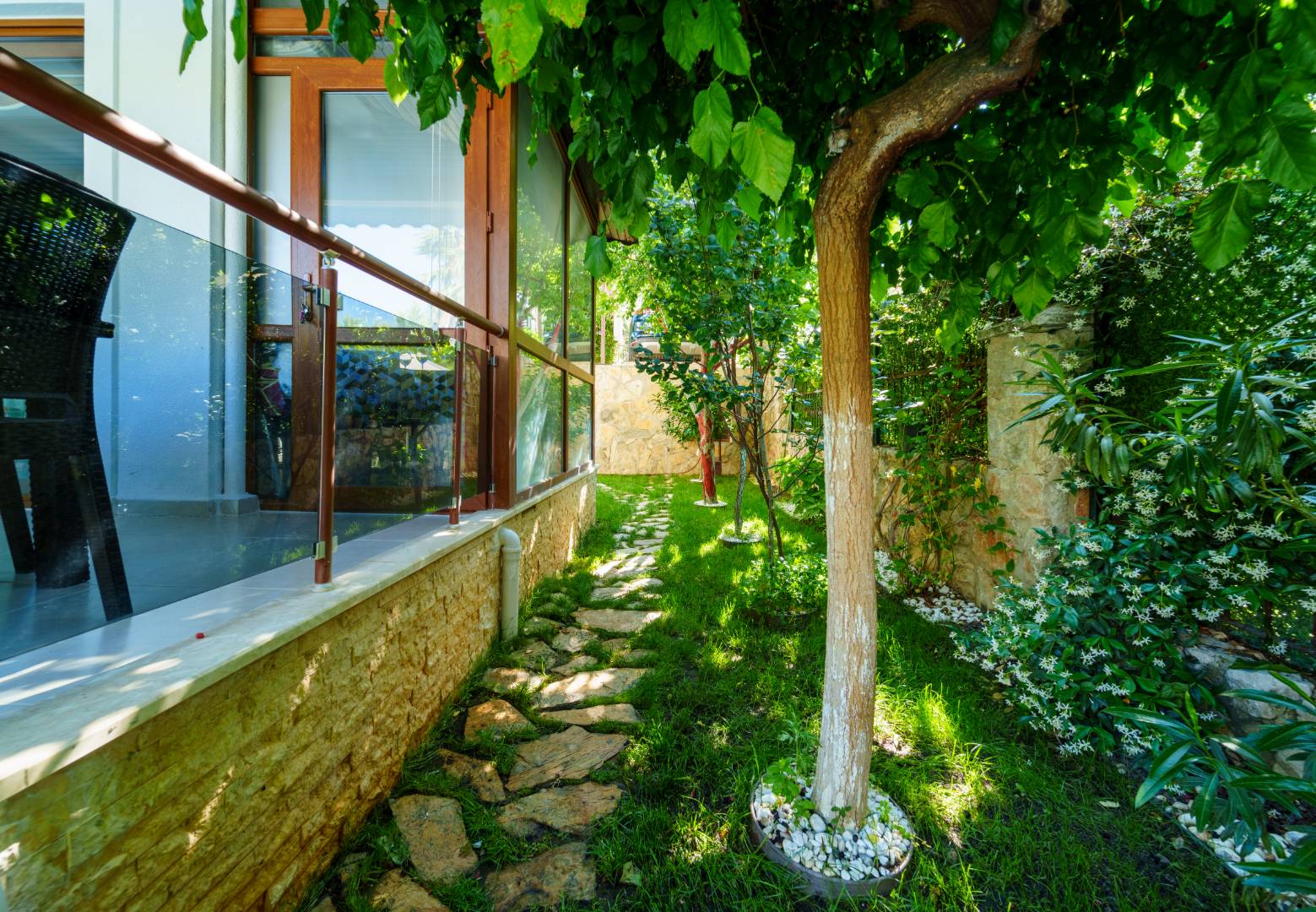 Fethiye Ölüdeniz'de Yemyeşil Bahçeli, Özel Havuzlu, Merkezi Villa