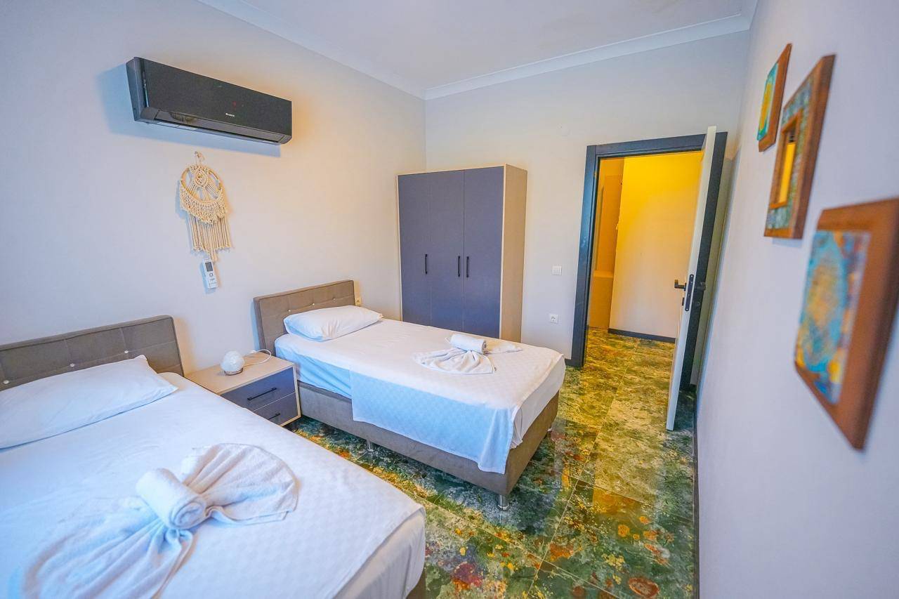 Fethiye Yanıklar'da Geniş Ailelere Uygun, Özel Havuzlu, Modern Villa