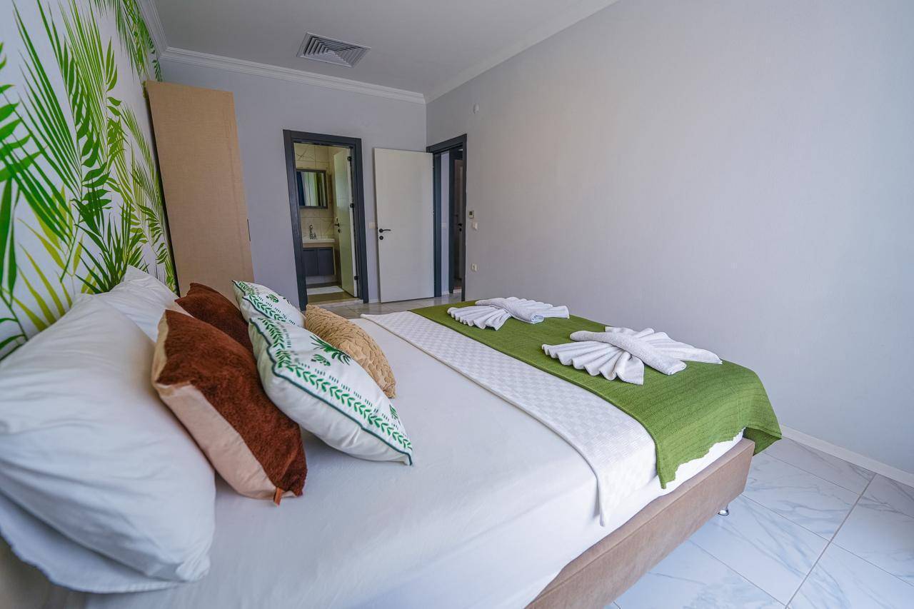 Fethiye Yanıklar'da Tesis İçerisinde, Kahvaltı Dahil, Konforlu Villa