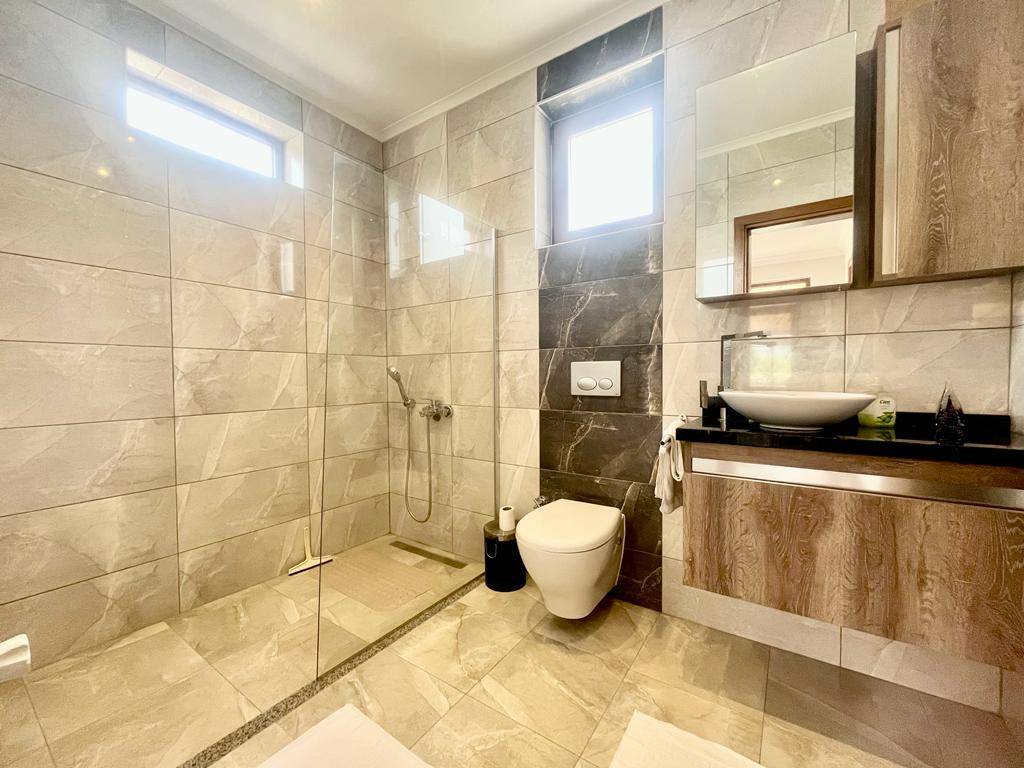 Fethiye Yeşilüzümlü'de Çocuklu Ailelere Uygun, Özel Havuzlu, Lüks Villa