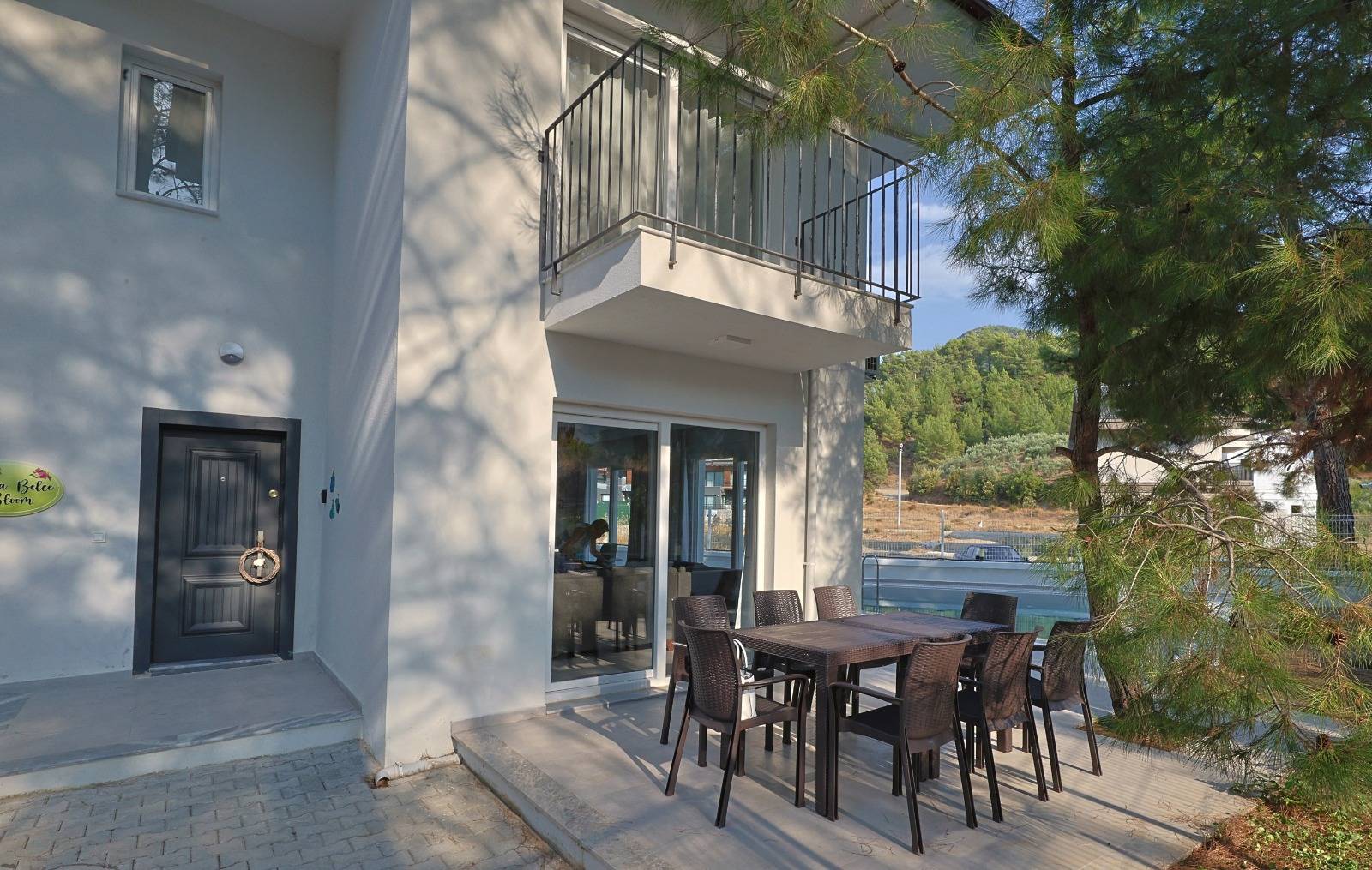 Fethiye Yeşilüzümlü'de Geniş Ailelere Uygun, Özel Havuzlu, Konforlu Villa