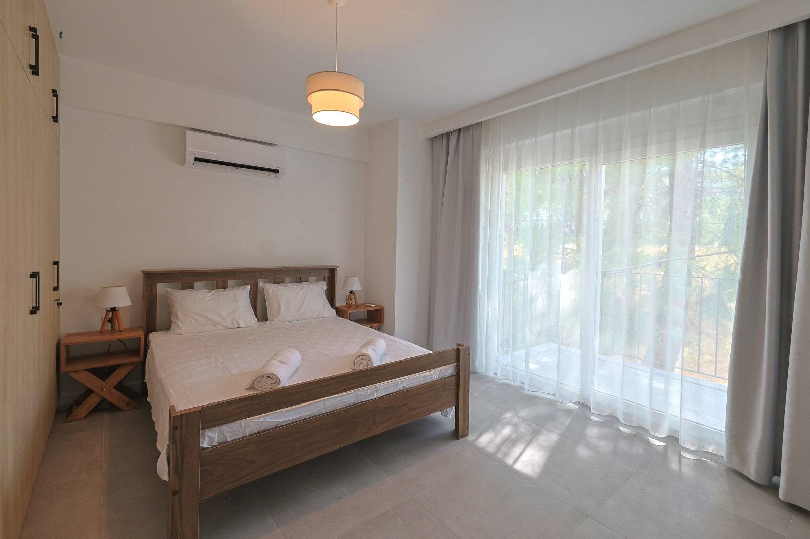 Fethiye Yeşilüzümlü'de Geniş Ailelere Uygun, Özel Havuzlu, Konforlu Villa