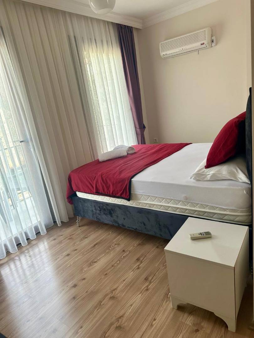 Fethiye Yeşilüzümlü'de Gözlerden Uzak Konumda, Özel Havuzlu, Geniş Villa
