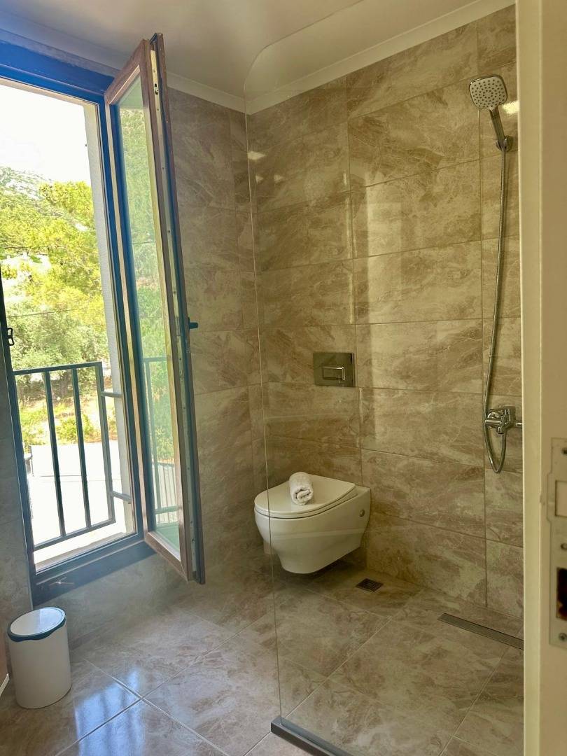 Fethiye Yeşilüzümlü'de Gözlerden Uzak Konumda, Özel Havuzlu, Geniş Villa