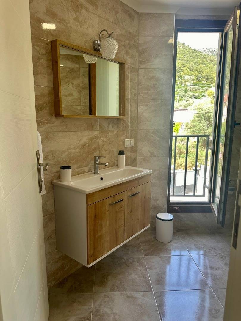 Fethiye Yeşilüzümlü'de Gözlerden Uzak Konumda, Özel Havuzlu, Geniş Villa