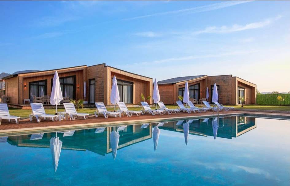 Fethiye Yeşilüzümlü'de Huzur Dolu Doğada, Ortak Havuzlu, 2+1 Villa