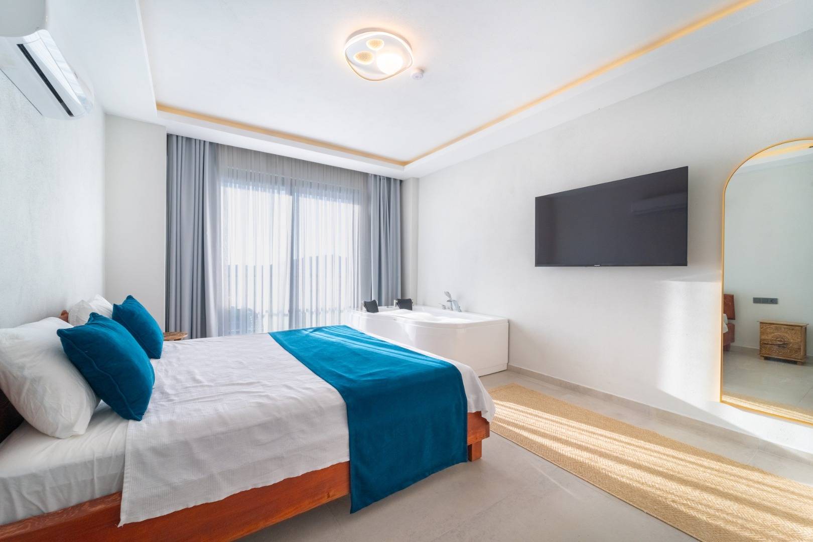 Fethiye Yeşilüzümlü'de Huzurlu Doğada, Özel Havuzlu, Konforlu Villa