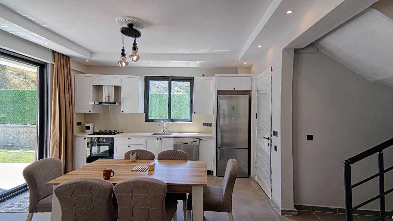 Göcek İnlice'de Sakin Konumda, Özel Havuzlu, İkiz Villa