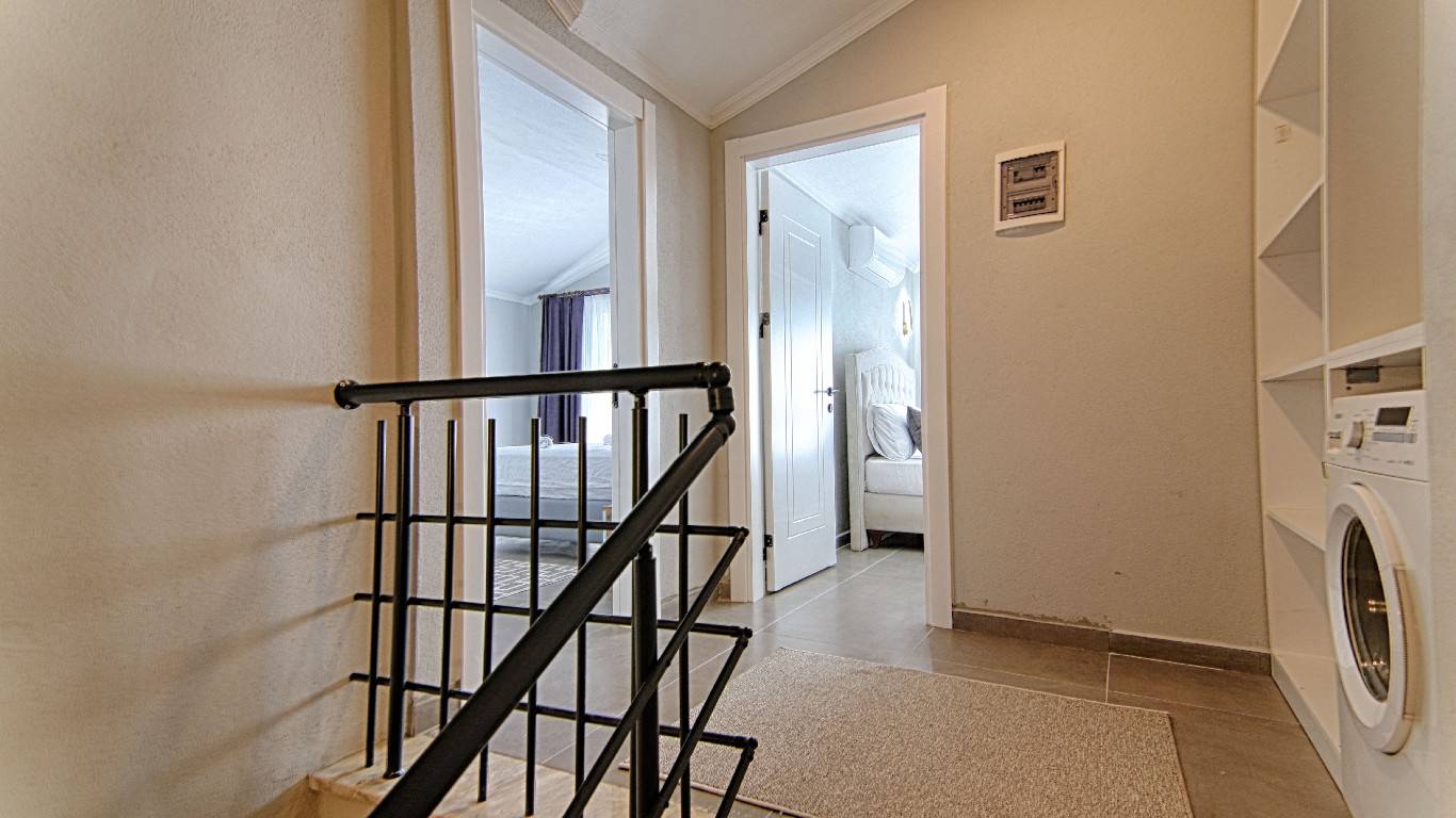 Göcek İnlice'de Sakin Konumda, Özel Havuzlu, İkiz Villa