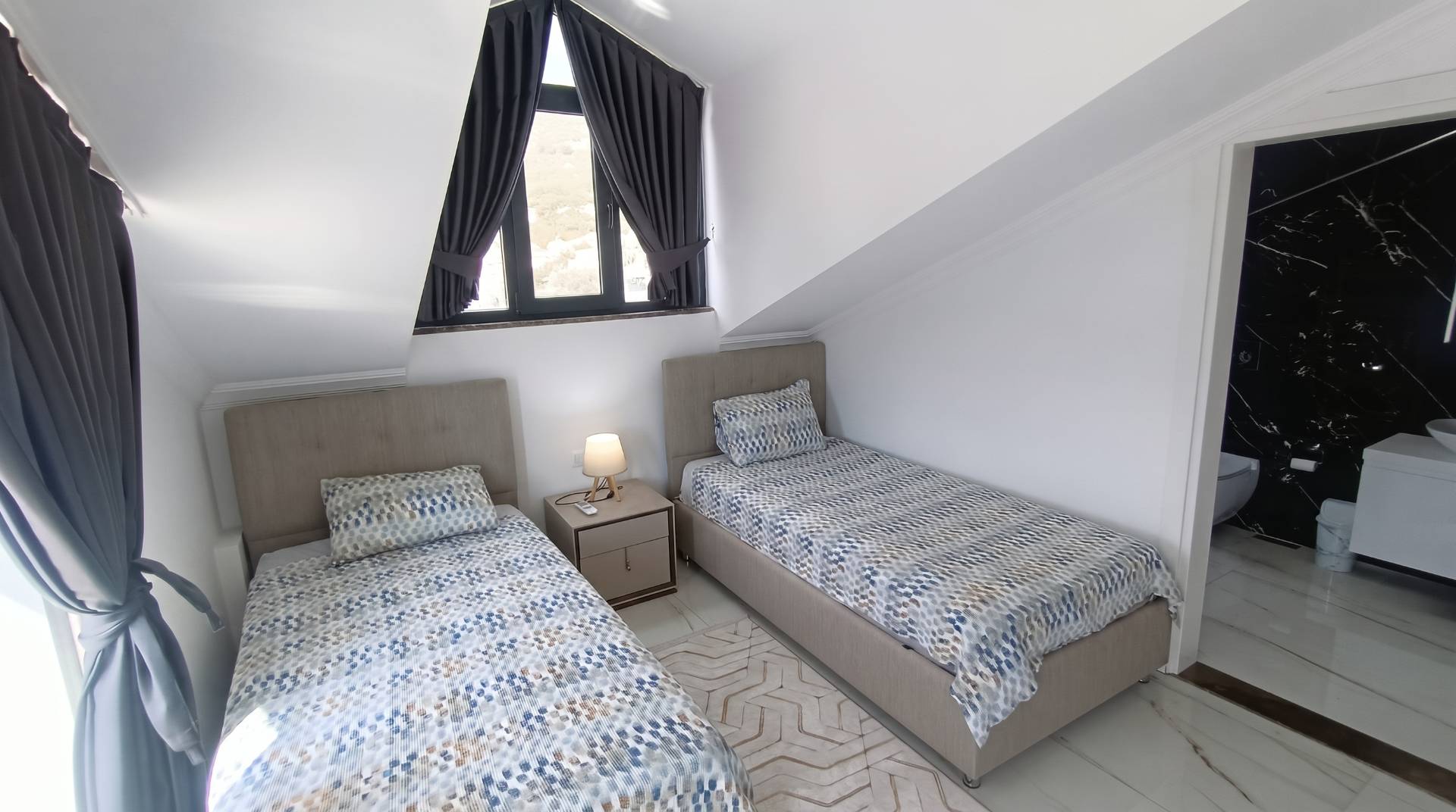 Fethiye Ölüdeniz'de Kalabalık Ailelere Uygun, Özel Havuzlu, Merkezi Villa