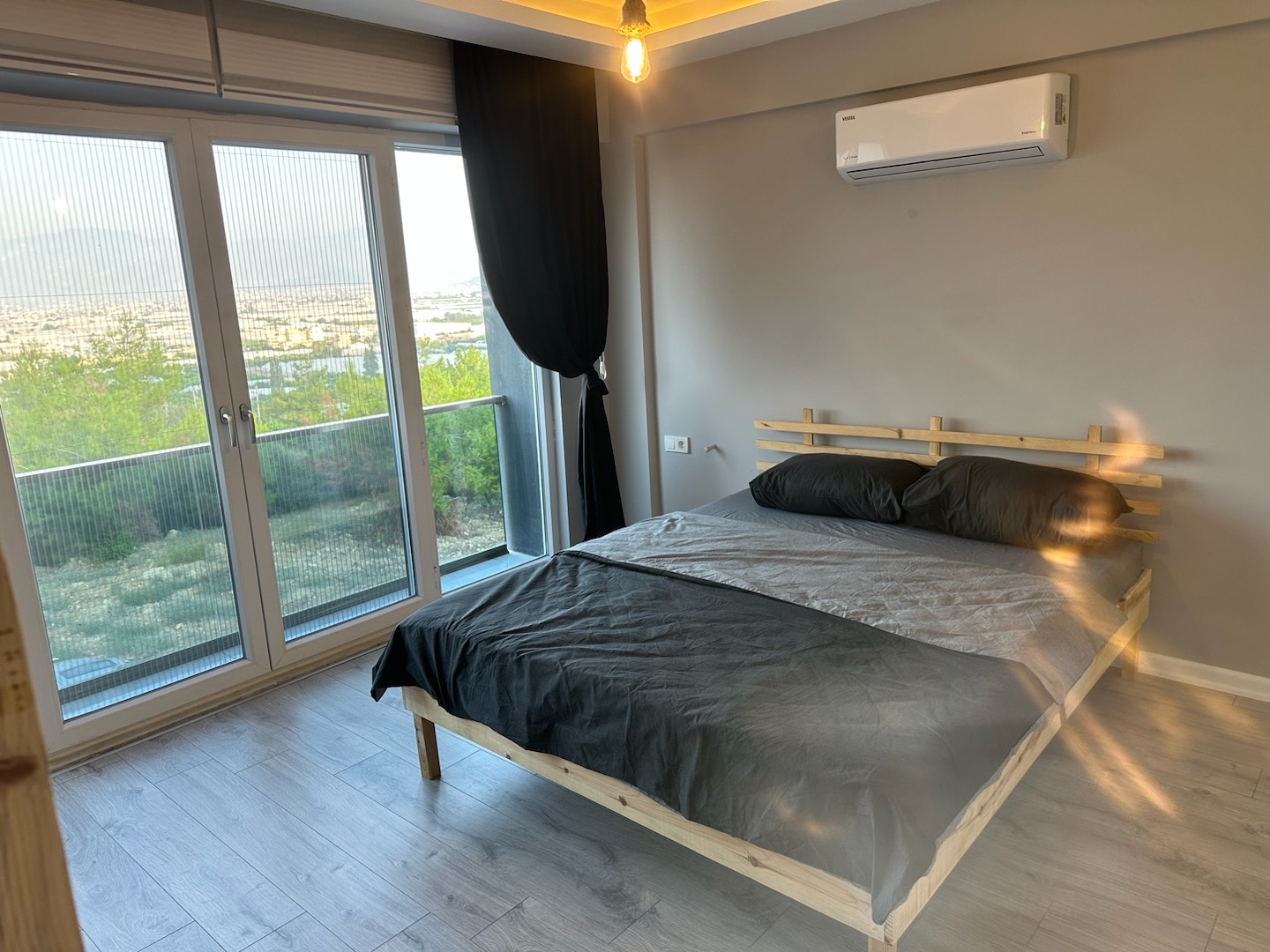 Antalya Kumluca'da Sakin Konumda, Özel Havuzlu, Lüks Tasarımlı Villa