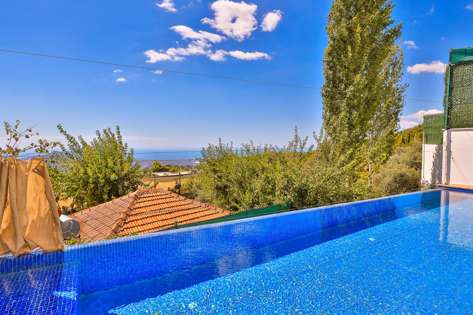 İslamlar'da Panoramik Deniz Manzaralı, Jakuzili, 10 Kişilik Villa