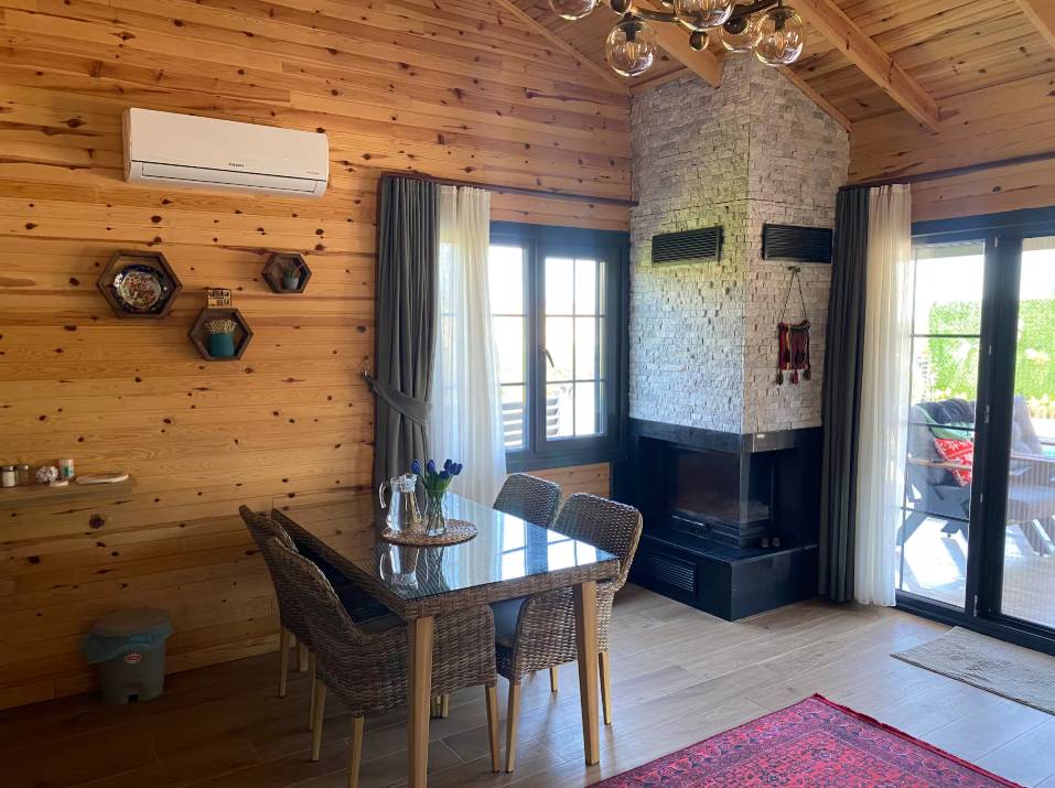 İstanbul Şile'de Muhteşem Manzaralı, Isıtmalı Havuzlu, Lüks Villa